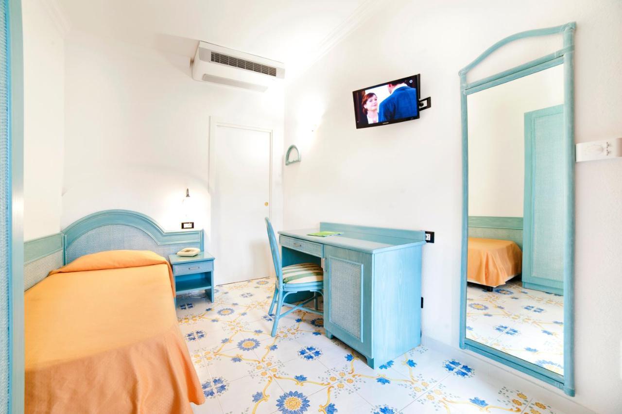 Park Hotel Terme Mediterraneo Forio  Bagian luar foto